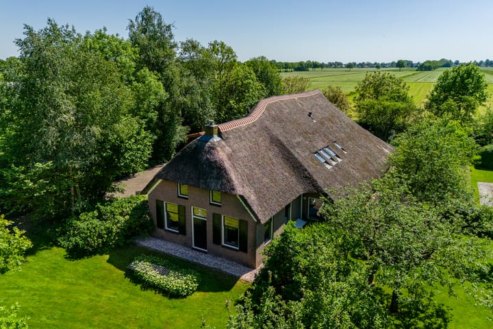 Nijeveense Bovenboer 20 in Nijeveen foto