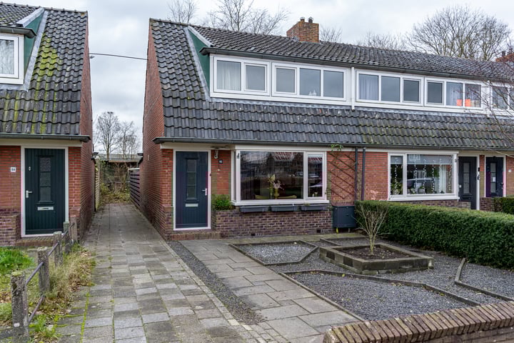 Nijewei 82 in Gorredijk foto
