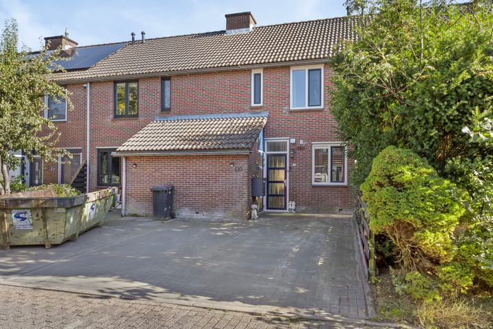Nijstukken 130 in Assen foto