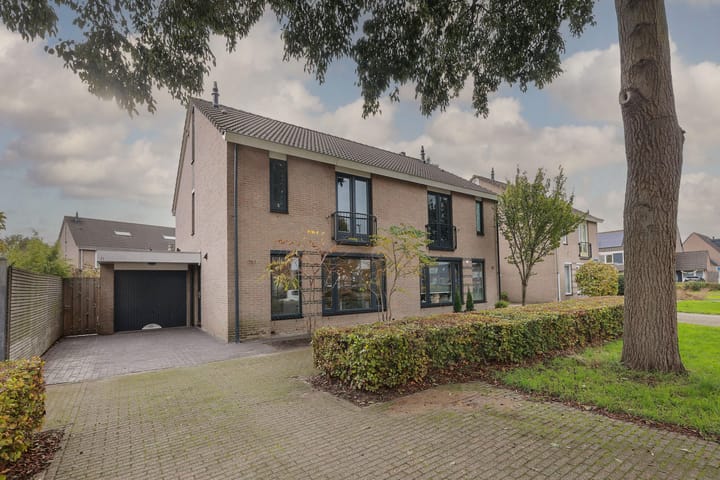 Foto van woning Nijvergouw 71, Almere