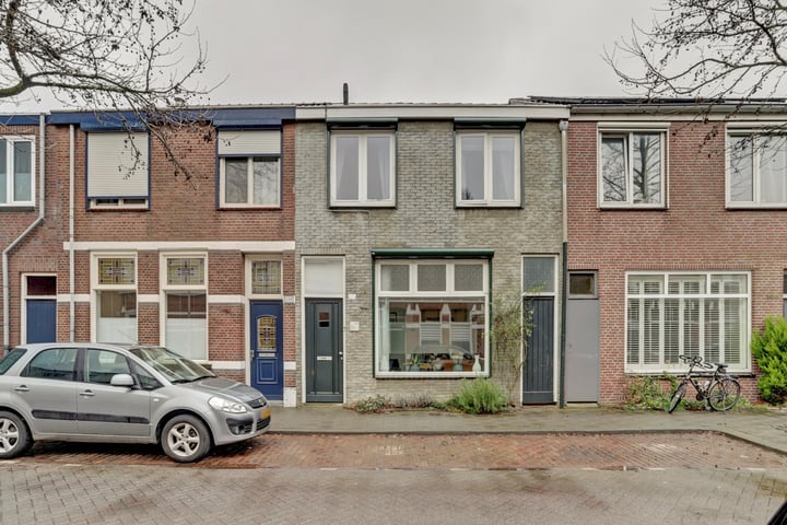 Nijverstraat 102 in Tilburg foto