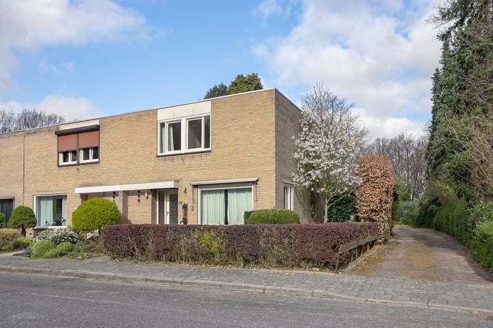 Nobelstraat 2 in Geleen foto