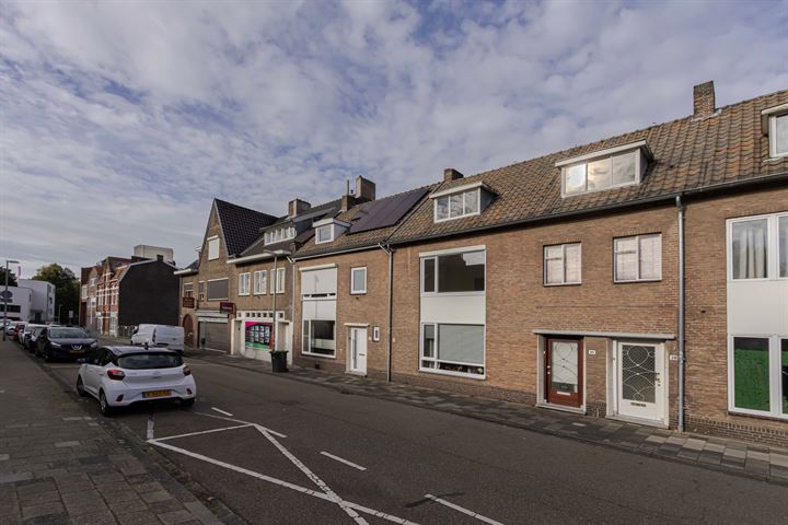Nobelstraat 38 in Heerlen foto