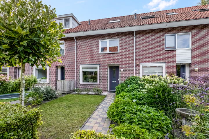 Noorburgerbos 6 in Ede foto