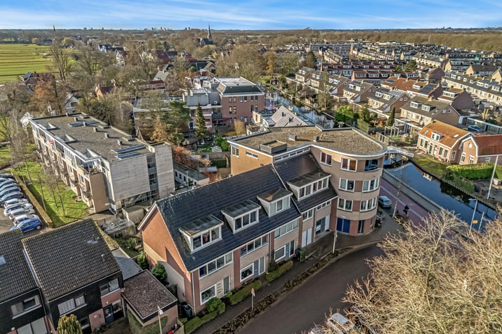 Noordbuurtsehof 10 in Zoeterwoude foto