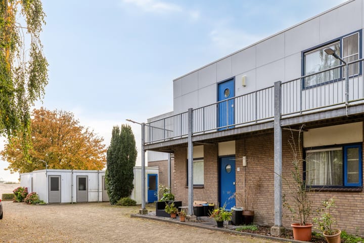 Noordeinde 189-B17 in Roelofarendsveen foto