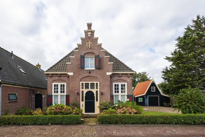 Noordeinde 4 in Lambertschaag foto