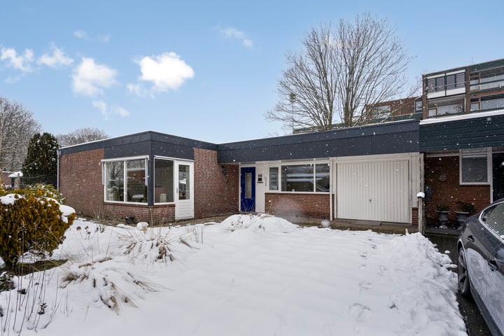 Noorderkroon 90 in Roden foto