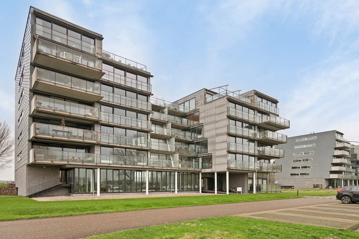 Noorderplassenweg 110 in Almere foto