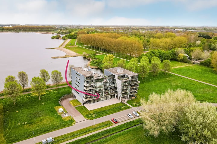 Noorderplassenweg 40 in Almere foto