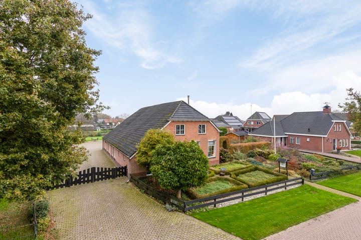 Noorderstraat 2 in Buinerveen foto