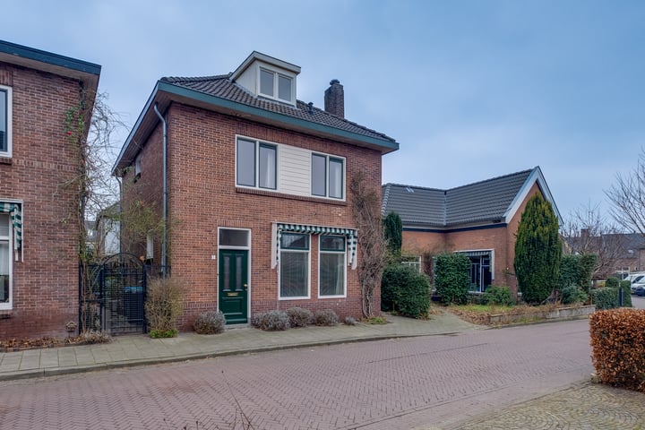 Noorderstraat 5 in Dieren foto