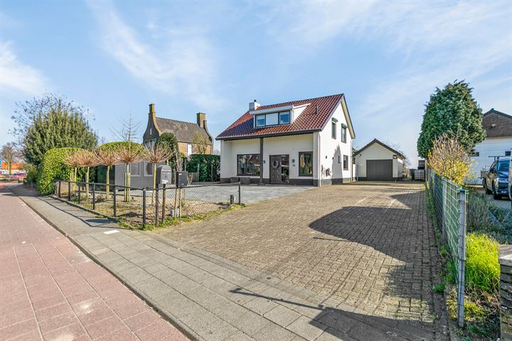 Noorderstraat 78 in Sprundel foto