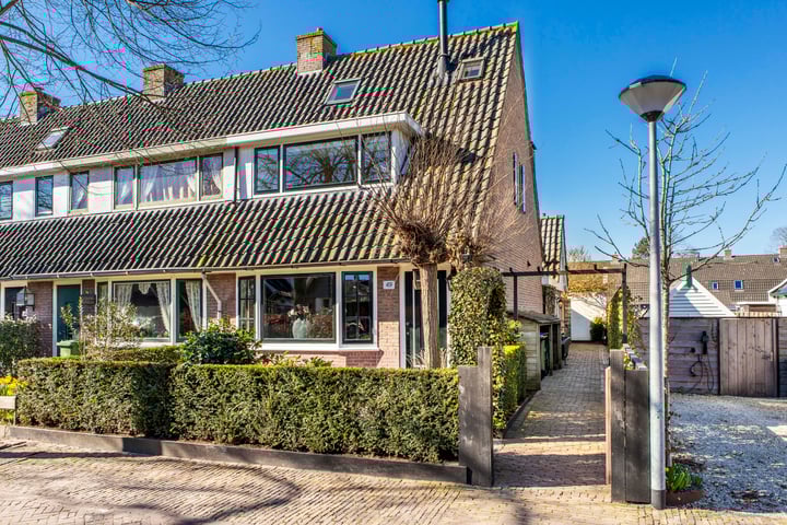 Noorderweg 49 in Huizen foto
