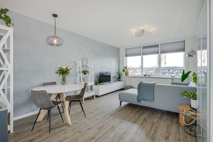 Noordplein 81 in Roelofarendsveen foto
