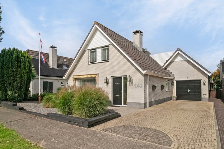 Noordsingel 142 in Wezep foto