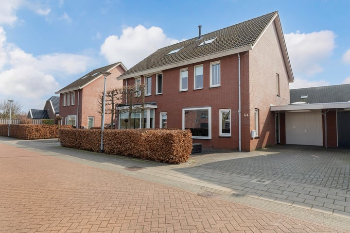 Noordsingel 64 in Wezep foto