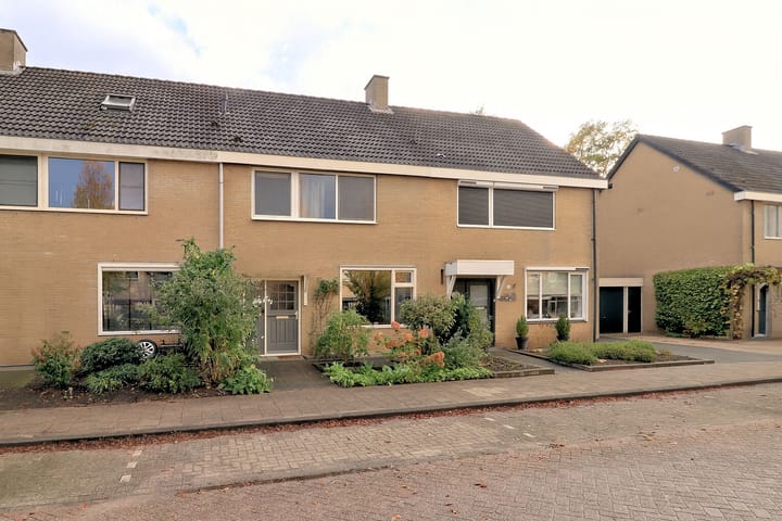 Noordzoom 16 in Marknesse