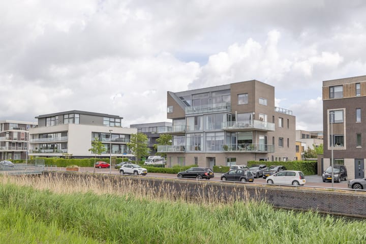 Noorwegenkade 388 in Almere foto