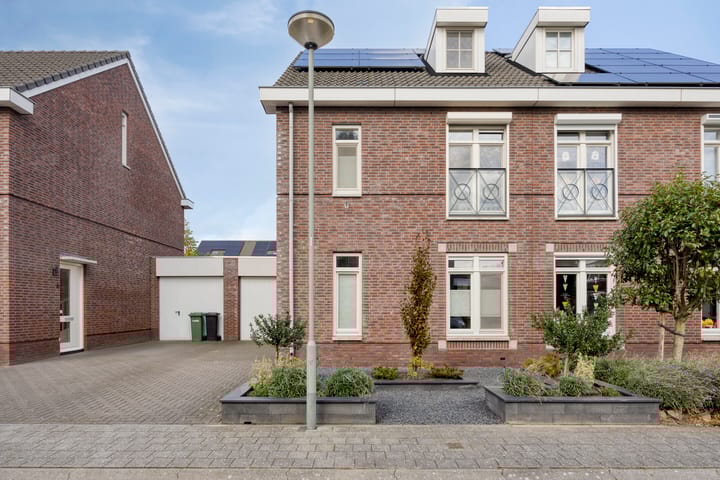 Foto van woning Notarisappel 4, Helden