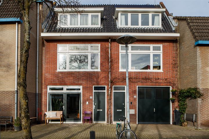 Notebomenlaan 44A in Utrecht foto