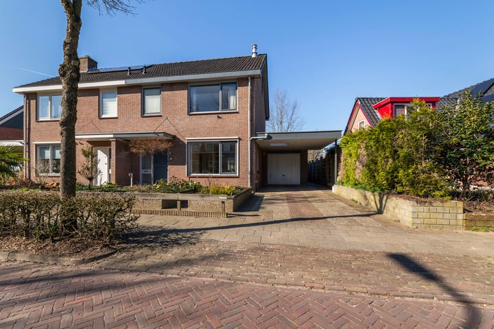 Noteboomstraat 4 in Bathmen foto