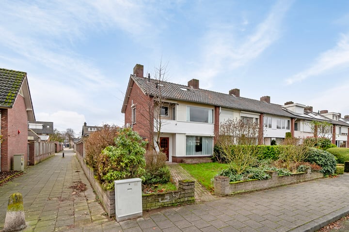 Nuenenseweg 117 in Geldrop foto