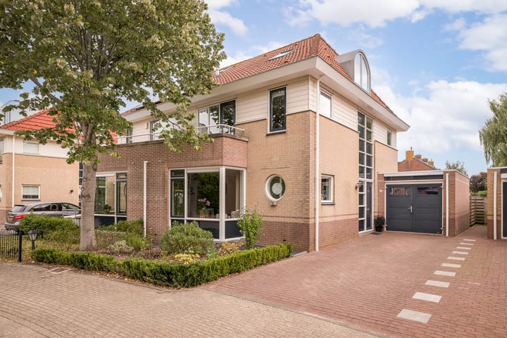 Nuwendoorn 64 in Grootebroek foto