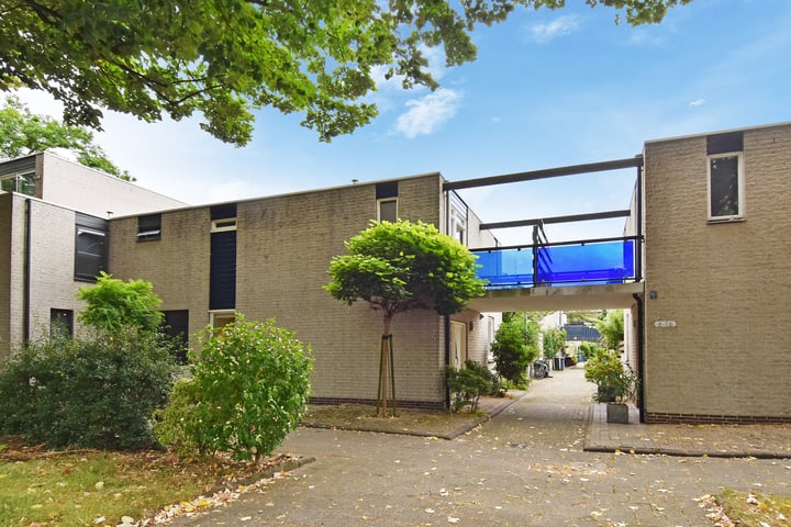 Nystadstraat 6 in Rotterdam foto