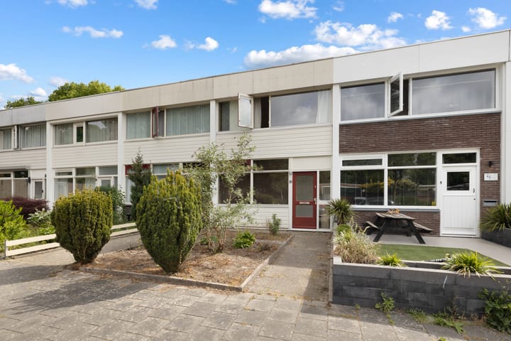 Oberonlaan 46 in Helmond foto