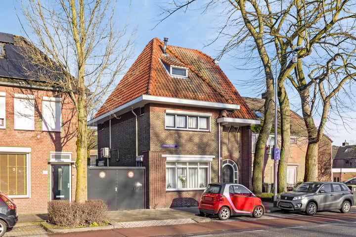 Oerlesestraat 247 in Tilburg foto