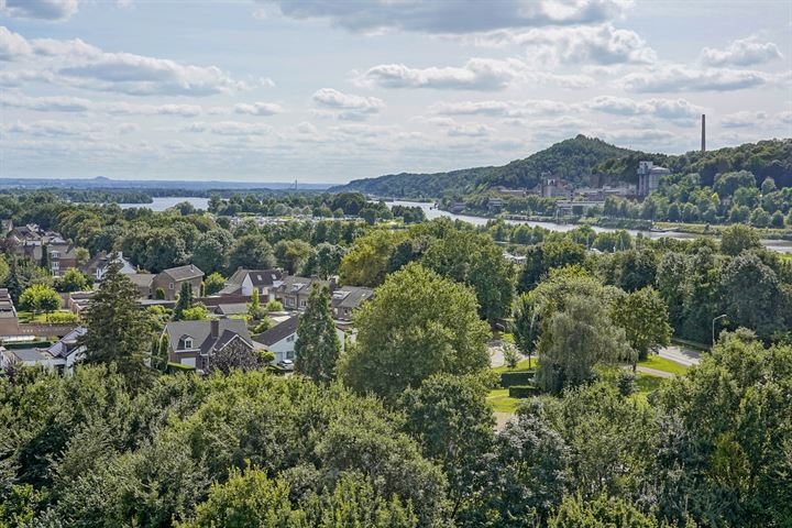 Oeslingerbaan 101M in Maastricht foto