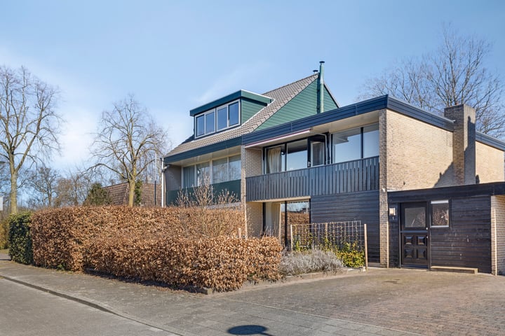 Offenbachlaan 14 in Enschede foto