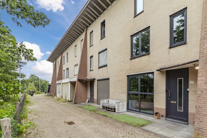 Oijensingel 41 in Tilburg foto
