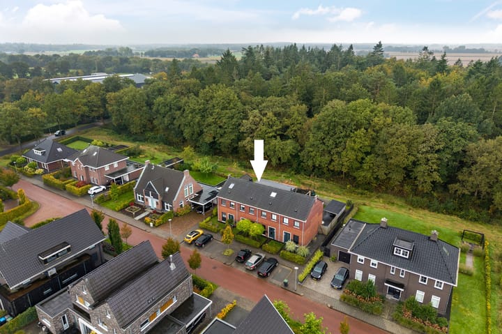 Okster 12 in Roden foto