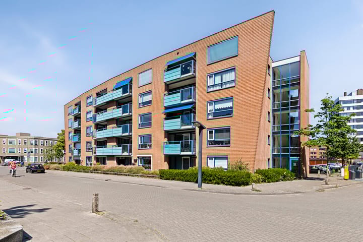 Oldenzaalsestraat 10-26 in Enschede foto