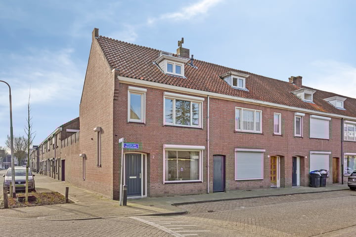 Olivier van Noortstraat 2 in Tilburg foto