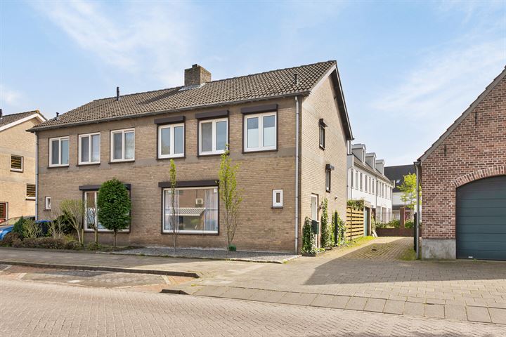 Omgang 2 in Wouw foto