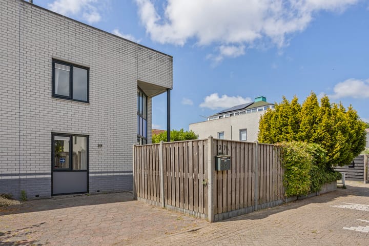 Ommeland 37 in Purmerend foto