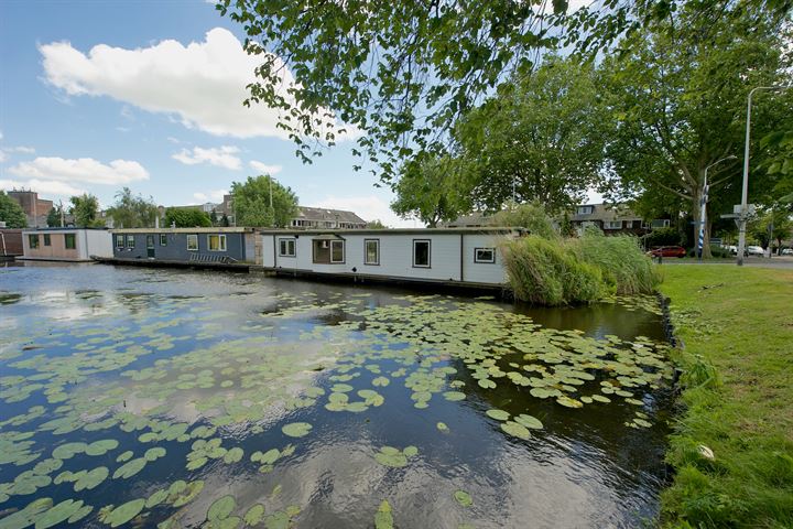 Onder de Boompjes 114 in Gouda foto