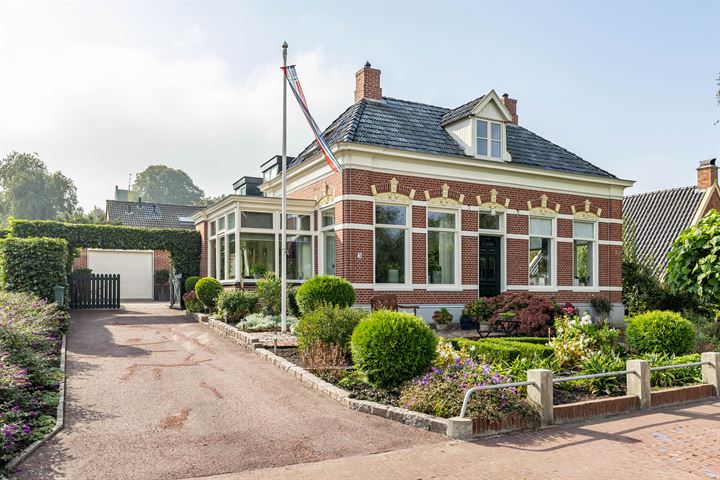 Onderdendamsterweg 3 in Winsum foto