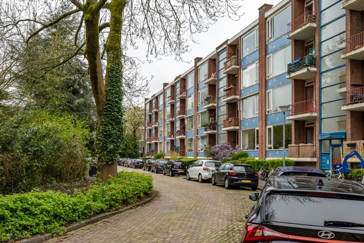 Onderduikersstraat 16 in Groningen foto