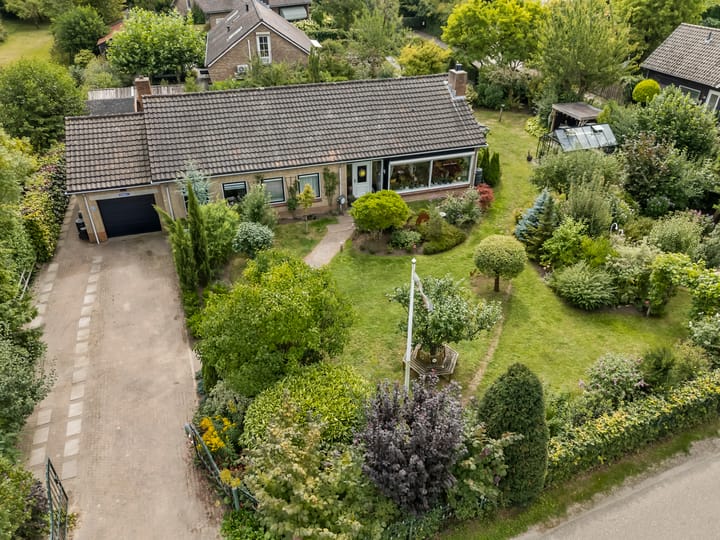 Onderweg 45 in Arkel foto