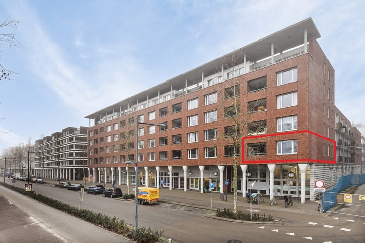 Onderwijsboulevard 582 in 's-Hertogenbosch foto