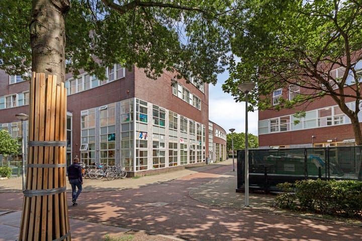 Oostakkerstraat 81 in Amsterdam