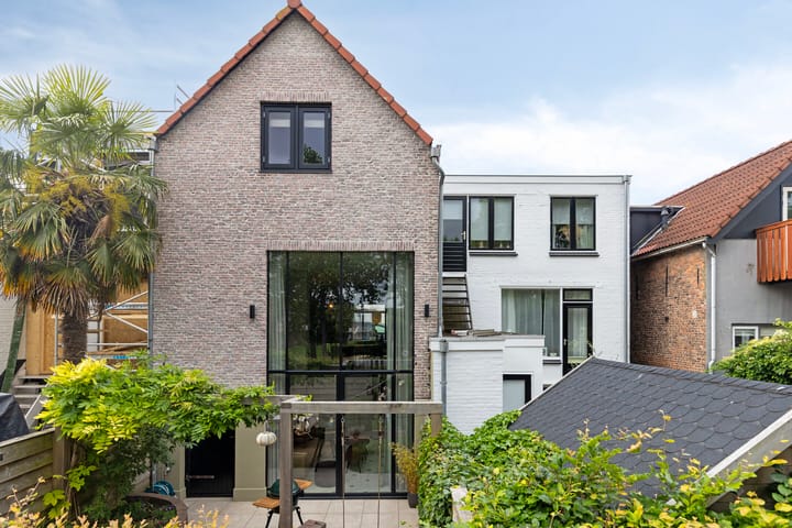 Foto van woning Oostdijk 115, Oud-Beijerland