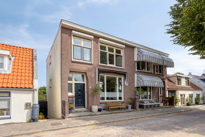 Oostdijk 153 in Oud-Beijerland foto