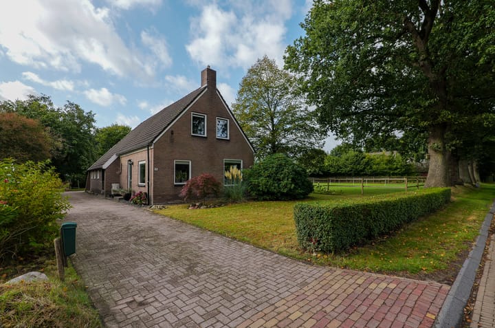 Oosteinde 16 in Gasteren foto
