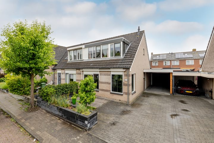 Oosteinde 22a in Oosthuizen foto