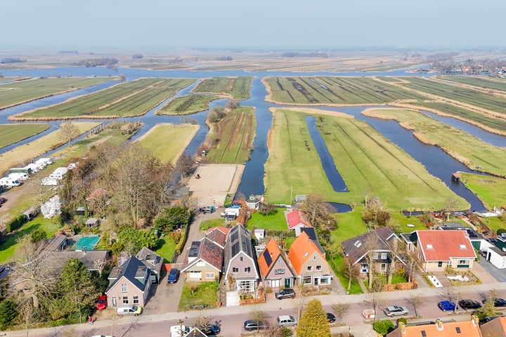 Oosteinde 33 in Wormer foto